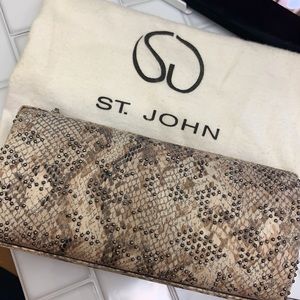 St John made in Italy 🇮🇹 vintage clutch